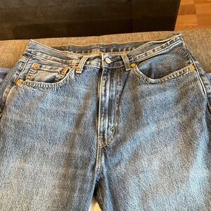 LIKE NEW Levi's 565 Straight Leg Jeans W32 L30